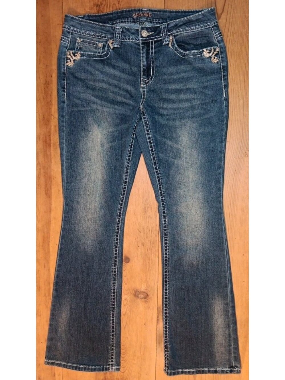 Shyanne Anne Jeans Women 30 Short Bootcut Embroidered Flap Pocket Medium Wash